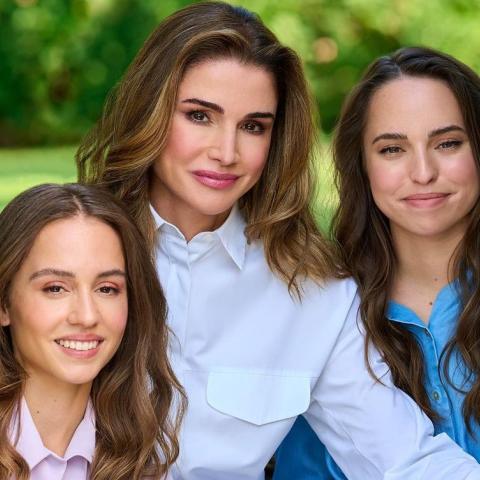 الملكة رانيا والاميرة إيمان والأميرة سلمى - صورة من غوغل