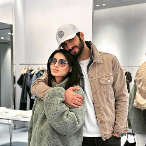 ألكسندر علوم و رحمة رياض - صورة من انستقرام