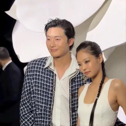 جيني وسيجون - تويتر