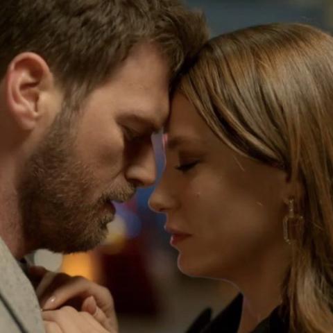 كيفانش تاتليتوغ Kivanç Tatlitug، سرناي ساريكايا serenay sarıkaya - صورة من تويتر