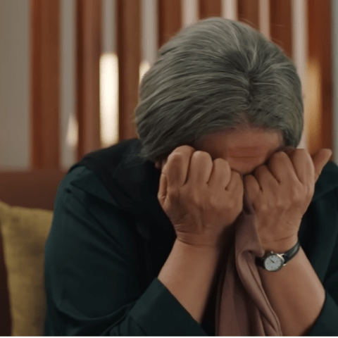 مسلسل مجاريح الحلقة 20  الموت يفرق بين غنيمة وصديقتها، لقطة شاشة