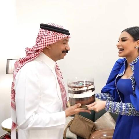 أميمة طالب وعبادي الجوهر - صورة من فيديو تويتر