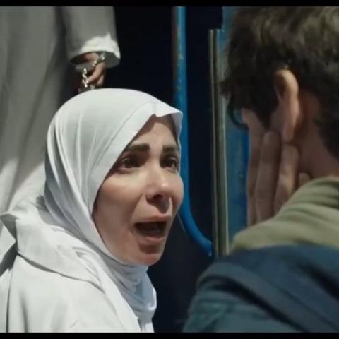 مشهد من الحلقة الأخيرة لمسلسل تحت الوصاية