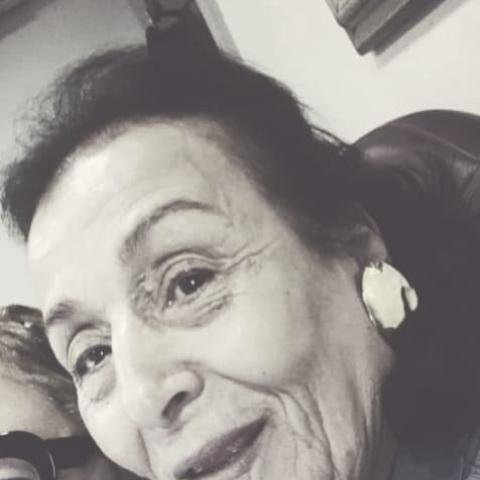 الإذاعية الراحلة صديقة حياتي