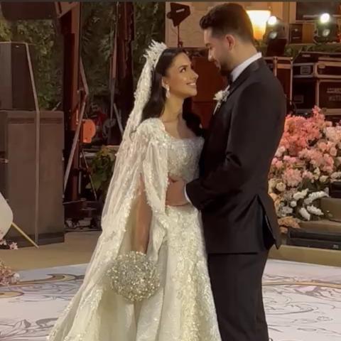 نبيلة الشاعري وعريسها