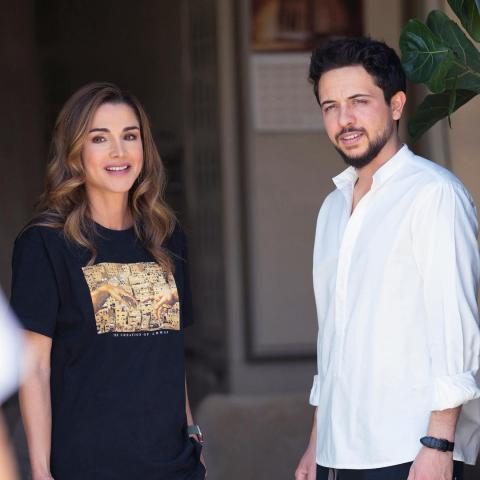 الملكة رانيا مع ابنها ولي عهد الأردن الحسين بن عبد الله الثاني - صورة  من انستقرام