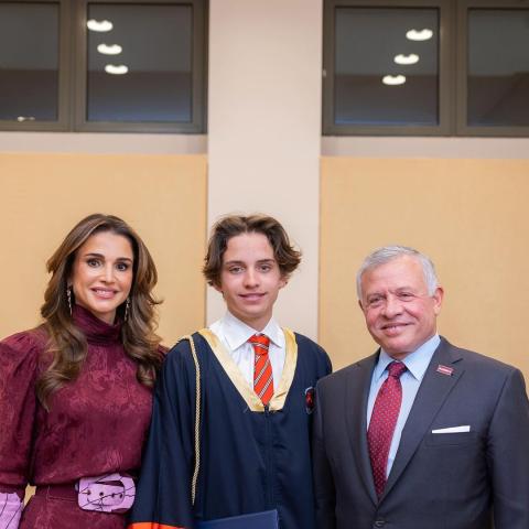 الملك عبدالله الثاني والملكة رانيا والأمير هاشم - صورة من إنستقرام