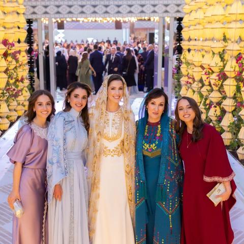 صور من حفل حناء الآنسة رجوة آل سيف