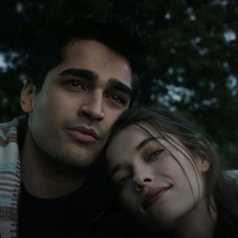 صورة لنجمي الطائر الرفراف- تويتر