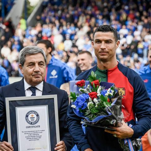 كريستيانو رونالدو مع منتخب البرتغال - تويتر