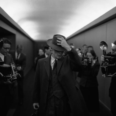 كيليان ميرفي بدور روبرت أوبنهايمر- انستقرام @oppeheimermovie