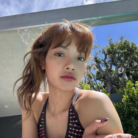 Lisa من BLACKPINK - صورة من إنستقرام