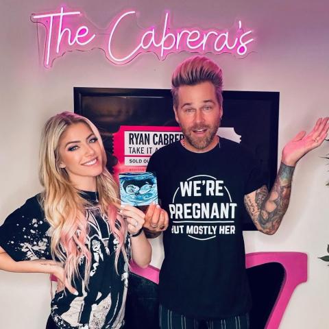 ريان كابريرا وأليكسا بليس- انستقرام @ryancabrera