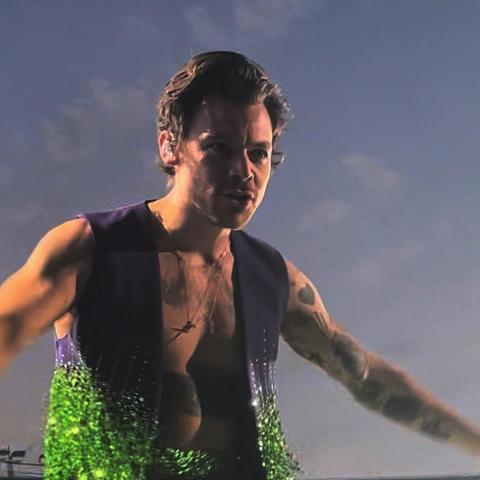 هاري ستايلز - صورة من تويتر