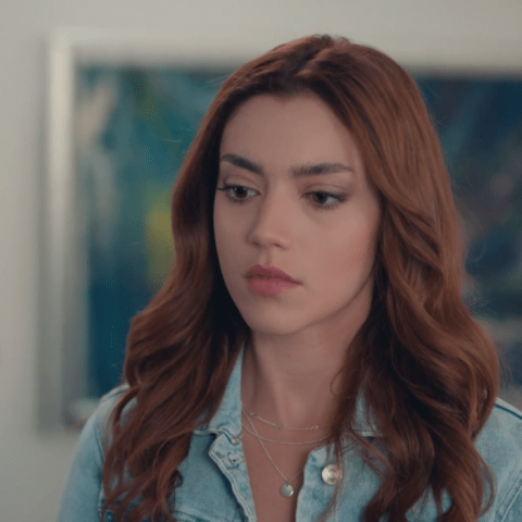 مسلسل كريستال الحلقة 22 - مصدر الصورة شاهد