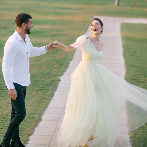 بيرك أوكتاي و زوجته يلدز إرما إركر أتيكسوي - صورة من انستقرام