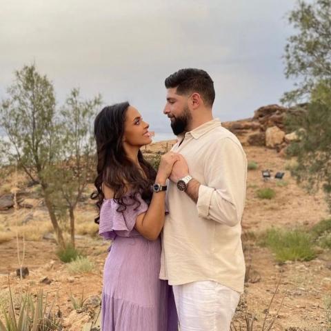 أضوى فهد و خطيبها - صورة من انستقرام