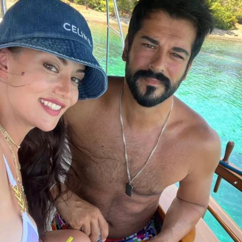 بوراك أوزجفيت وفهرية أفجان -صورة من انستقرام