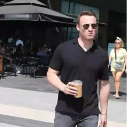 كرم بورسين و حفصة نور - صورة من cnn التركية