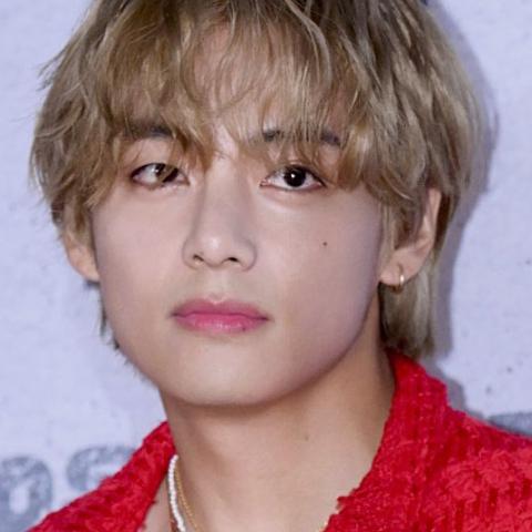 كيم تايهيونغ - Kim Taehyung ، صورة من تويتر