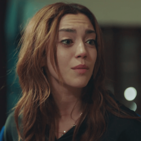 مسلسل كريستال الحلقة 28 - مصدر الصورة شاهد