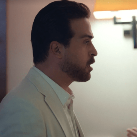 مسلسل كريستال الحلقة 40 - مصدر الصورة شاهد