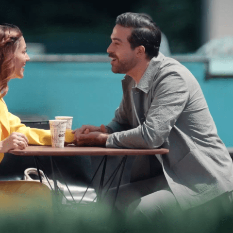 مسلسل كريستال الحلقة 42 - مصدر الصورة شاهد