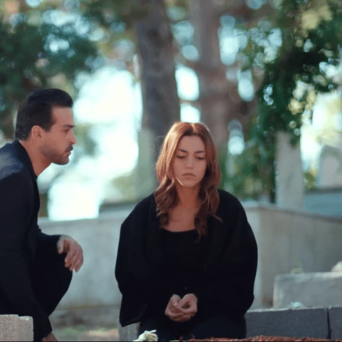 مسلسل كريستال الحلقة 44 - مصدر الصورة شاهد