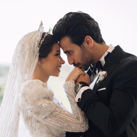 منة السني