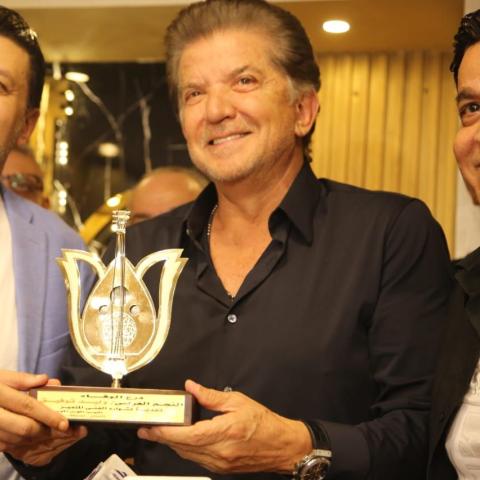 الصورة من تكريم وليد توفيق في مصر