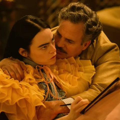 من كواليس فيلم Poor Things - صورة من تويتر