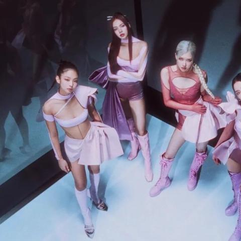 فرقة بلاكبينك - صورة من حساب @BLINKSTATS على إكس