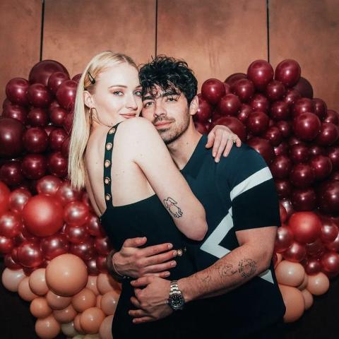 جو جوناس وصوفي ترنر - إنستغرام