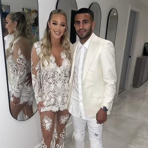 رياض محرز يحتفل بزفافه من تايلور وارد للمرة الثانية