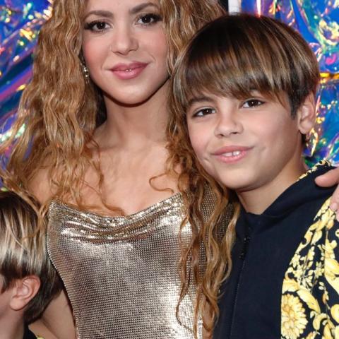 شاكيرا برفقة ابنائها في حفل VMAs  2023 - صورة من السوشيال ميديا