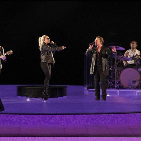 ليدي غاغا مع فرقة U2 قي لاس فيغاس - إنستغرام