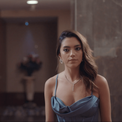 مسلسل كريستال الحلقة 86 - مصدر الصورة شاهد