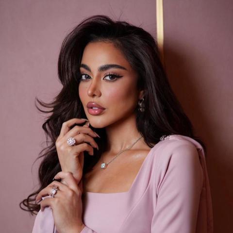 فاطمة المؤمن - صورة من انستقرام