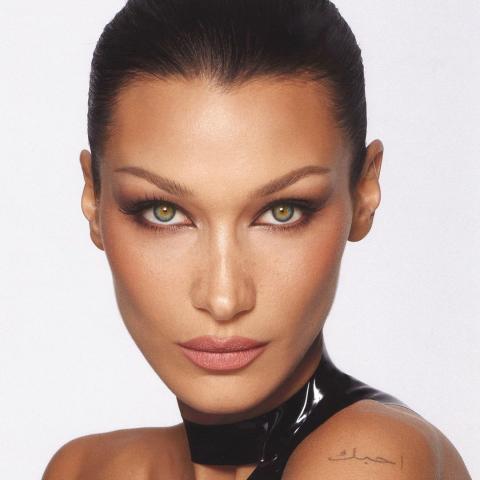 بيلا حديد - صورة من إنسقرام