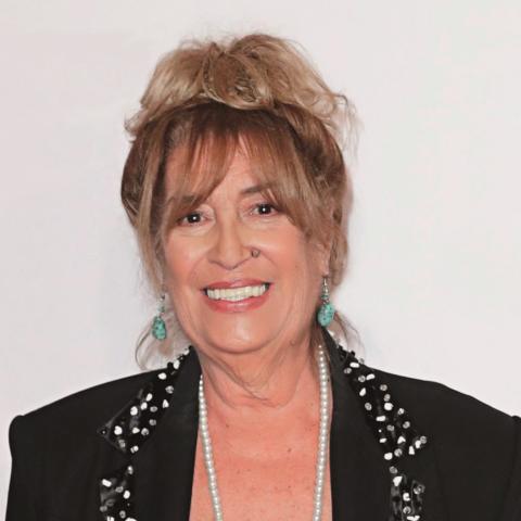 منى واصف - صورة من السوشيال ميديا