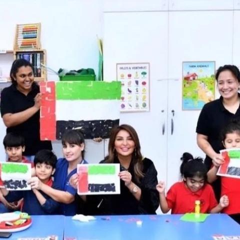 شذى حسون وأطفال مركز راشد لذوي الهمم - صورة من إنستقرام