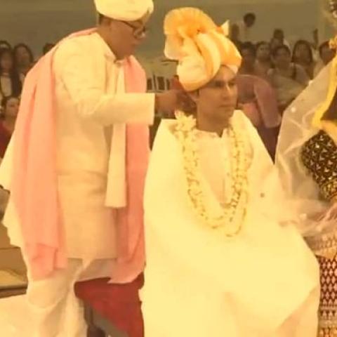 رانديب هودا و لين ليشرام - صورة معدلة