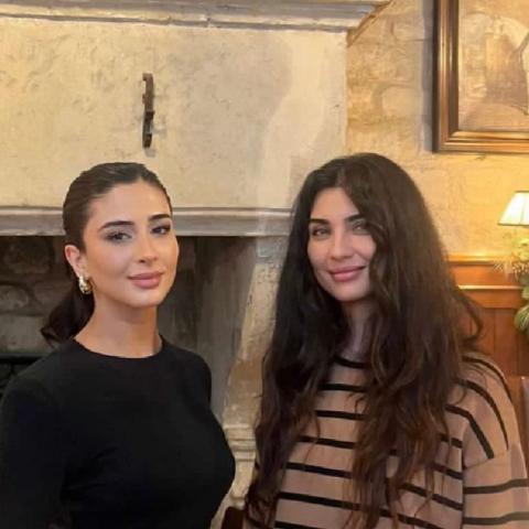 توبا بويوكوستن و رهف الحربي - صورة من سناب شات