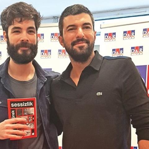 قينجو أوزاك و  انجين أكيوري - صورة متداولة من إكس