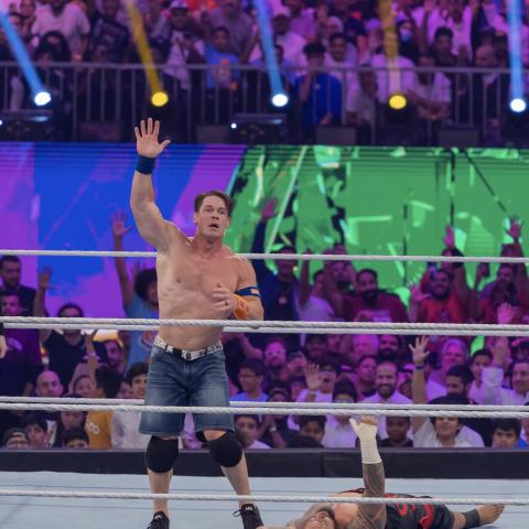 رغم خسارته.. تصفيق حار من جمهور الرياض لـ جون سينا