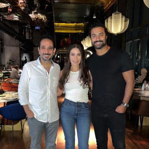 طارق الجنايني برفقة كريم فهمي وصبا مبارك - صورة من إنستقرام