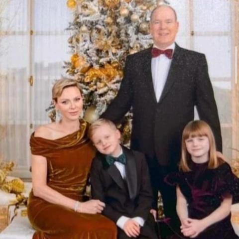 الأمير ألبرت والأميرة تشارلين مع توأمهما - إنستغرام