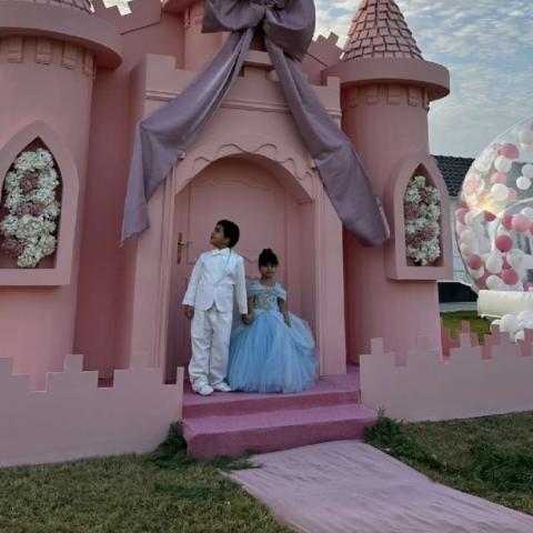 عيد ميلاد سكرة ابنة سارة الودعاني - صورة من إكس