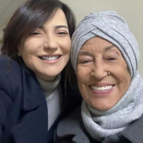 منى واصف و أمل عرفة - صورة من إكس