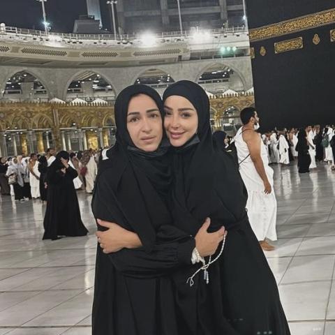 بسمة بوسيل مع والدتها - صورة من انستقرام